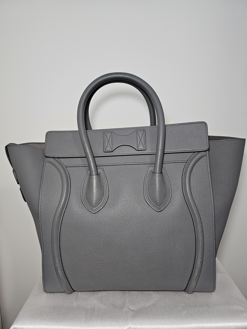 Celine Luggage Tote - Calfskin - Picture 2 of 4